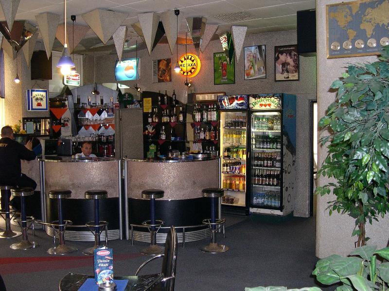 Garni Hotel Junior Bratislava Bagian luar foto